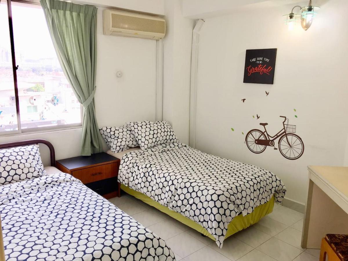 Cozy Kelana Jaya Semi-D Apt Near Mall, College & Hospital Petaling Jaya Exterior photo