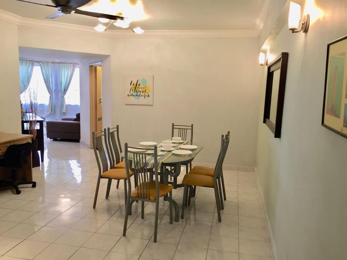 Cozy Kelana Jaya Semi-D Apt Near Mall, College & Hospital Petaling Jaya Exterior photo