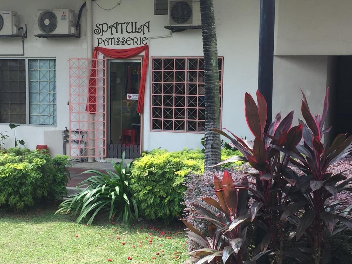 Cozy Kelana Jaya Semi-D Apt Near Mall, College & Hospital Petaling Jaya Exterior photo